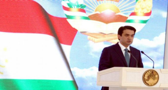 Вохӯрии Раиси шаҳри Душанбе Рустами Эмомалӣ бо намояндагони муассисаҳои маорифу тандурустӣ ва дигар ниҳоду сохторҳои пойтахт