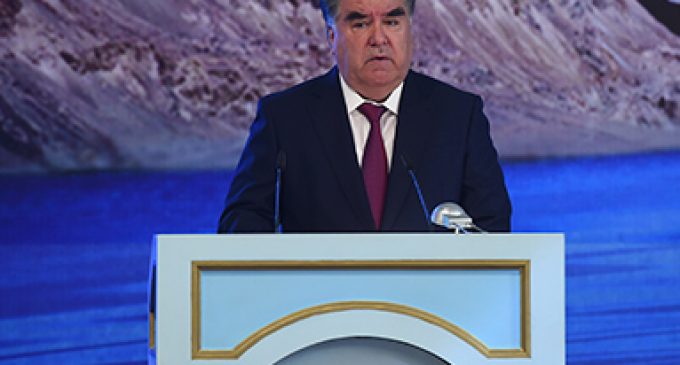 Суханронии Президенти Ҷумҳурии Тоҷикистон Эмомалӣ Раҳмон дар маросими ифтитоҳи Конфронси байналмилалии сатҳи баланд оид ба Даҳсолаи байналмилалии амалиёт «Об барои рушди устувор, солҳои 2018-2028»