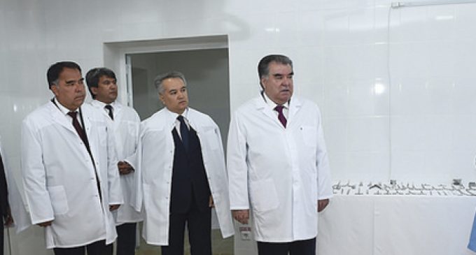 Ифтитоҳи бинои нави шуъбаи ҷарроҳӣ ва эҳёи Беморхонаи марказии ноҳияи Шаҳристон