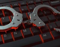 ЭҲТИЁТ ШАВЕД! ПЕШНИҲОДИ «ДӮСТӢ», БАҲСҲОИ МАЗҲАБӢ – НИШОНАИ АВВАЛИ ҶАЛБИ ҶАВОНОН БА ГУРӮҲҲОИ ИФРОТГАРО