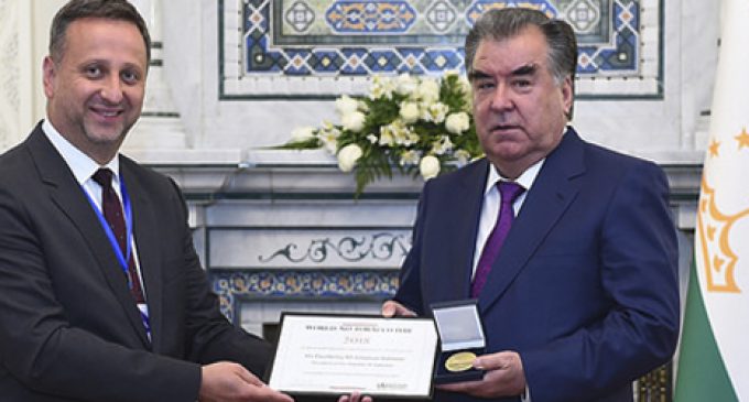 SERVICE CEREMONY OF THE “MEDAL OF THE WORLD HEALTH ORGANIZATION” TO THE LEADER OF THE NATION, EMOMALI RAHMON, IN CONNECTION WITH THE WORLD DAY FOR FIGHTING AGAINST TOBACCO