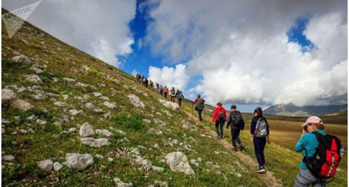 «НАБАРЕД, НАБИЁРЕД!». Кумитаи рушди сайёҳӣ ба ширкатҳои сайёҳии Тоҷикистон чунин тавсия додааст