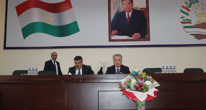 Ҷаласаи ғайринавбатии вазорат масъалаи коронавирусро баррасӣ намуд