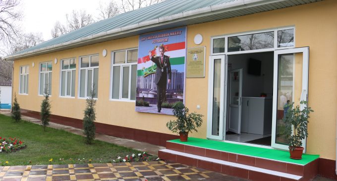 Ба истифода додани Шӯъбаи молекулярии генетикӣ (АКС)