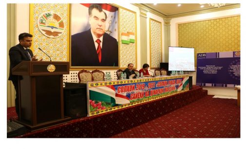 Лоиҳаи “Хизматрасониҳои маҷмӯӣ барои модар ва кӯдак” дар ноҳияҳои таҷрибавӣ муаррифӣ гардид