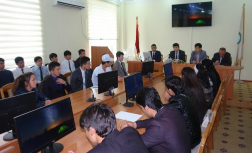 Дар Душанбе таҳти унвони «Саҳми ҷавонон дар пешгирӣ аз коронавирус» семинар баргузор гардид