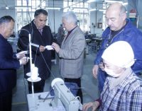 Дар ҶДММ “Нассоҷи Хуҷанд” ва ҶДММ “Ҷавонӣ” ниқобҳои тиббӣ истеҳсол карда мешавад