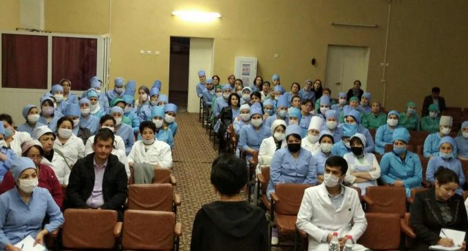 49 323  нафар табибон ба омӯзиш фаро гирифта шуданд