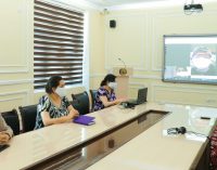 Ширин Исматуллозода тариқи онлайн бо сардухтурони беморхонаҳои вилояти Суғд суҳбат кард