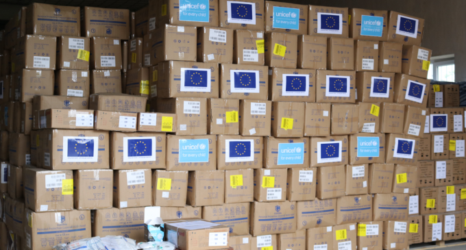 Кӯмакҳои аз ҷониби ЮНИСЕФ воридшуда ба муассисаҳои тандурустӣ тақсим карда мешаванд