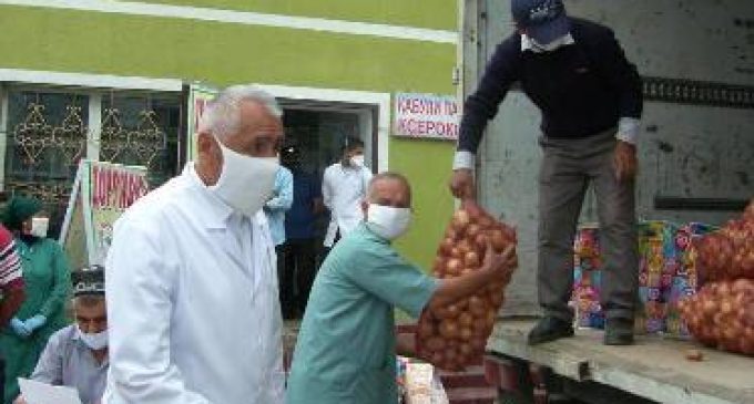 Хатлон: Ба табибон маводи озуқа дасрас гардида, кӯмакпулӣ дода мешавад