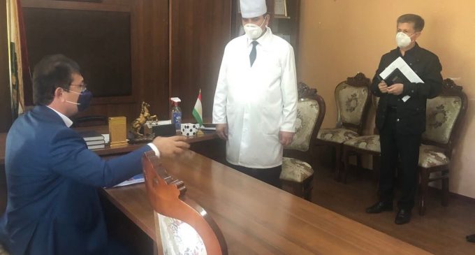 Боздиди Вазири тандурустӣ ва ҳифзи иҷтимоии аҳолӣ аз Беморхонаи марказии шаҳри Турсунзода