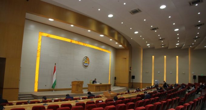 Republican COVID-19 Commission Focuses on Price of Medications