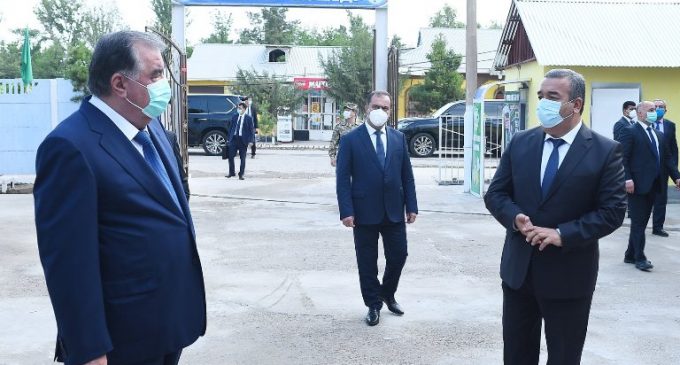 Оғози сафари кории Пешвои миллат Эмомалӣ Раҳмон ба ноҳияи Ҷайҳуни вилояти Хатлон