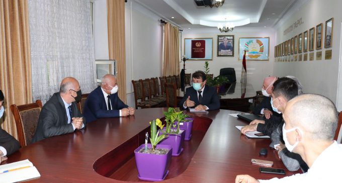 Видеоконфронс бо иштироки мутахассисони 14 давлат