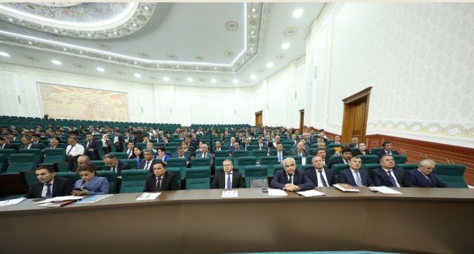 Ҳамоиши идона бахшида ба “Рӯзи забони давлатӣ”