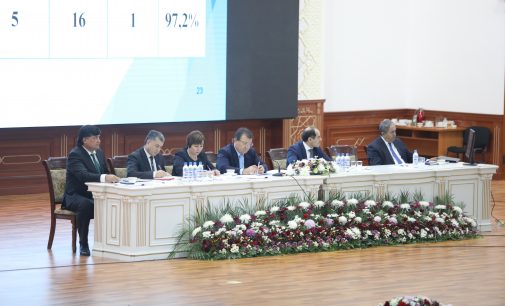 Омодагии муассисаҳои тандурустӣ ба давраи зимистон, вазъи хизматрасонии тиббӣ дар соҳаи стоматология ва дигар масъалаҳо дар ҷаласаи навбатии ҳайати мушовараи вазорат таҳлил ва баррасӣ гардиданд