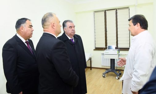 Глава государства Эмомали Рахмон в Гулистоне сдал в эксплуатацию дополнительное здание Лечебно-оздоровительного центра «Сохил»