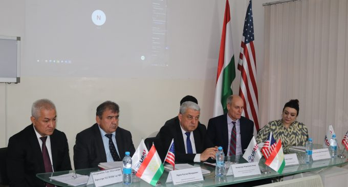 Ба  Маркази миллии бемориҳои сил, шуш ва ҷарроҳии қафаси сина таҷҳизоти лабараторӣ  оид ба системаи иттилоотии идоракунӣ  тақдим гардид