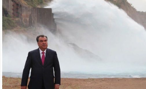 ДАР ПАРТАВИ ПАЁМИ ПЕШВОИ МИЛЛАТ. Тоҷикистон дар ҳалли мушкилот оид ба обшавии пиряхҳо худро бетараф гузошта наметавонад