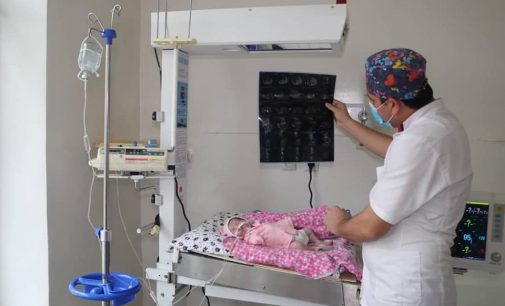 В Национальном медицинском центре «Шифобахш» проведена операция по разделению «сиамских близнецов».