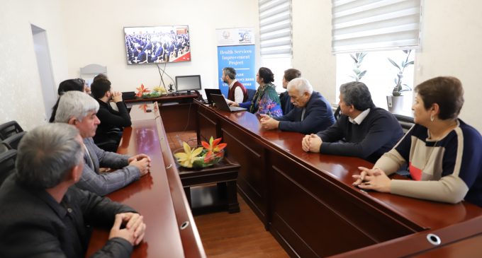 Тамошои дастаҷамъонаи Паёми Пешвои миллат, муҳтарам Эмомалӣ раҳмон  ба Маҷлиси Олии Ҷумҳурии Тоҷикистон