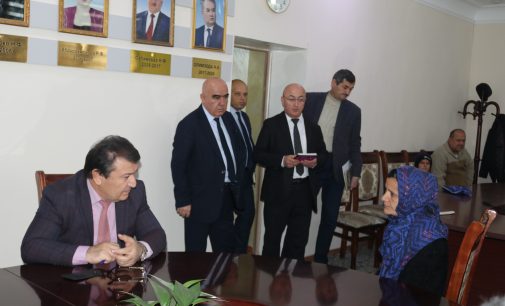 Суҳбати озоду ошкорои вазири тандурустӣ ва ҳифзи иҷтимоии аҳолии Ҷумҳурии Тоҷикистон Ҷамолиддин Абдуллозода бо шаҳрвандон