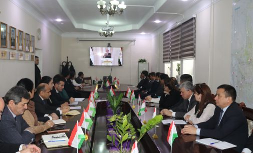 Тамошои дастаҷамъонаи Паёми Президент