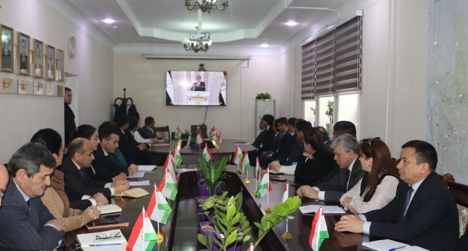 Тамошои дастаҷамъонаи Паёми Президент