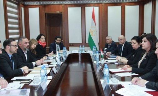 ЛОИҲАИ «МИЛЛАТИ СОЛИМ». Дар палатаи поёнии Парлумони Тоҷикистон бо ҳайати коршиносони Бонки ҷаҳонӣ мулоқот баргузор шуд