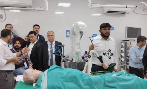 ИНДИЯ: ГРУППА ТАДЖИКСКИХ СПЕЦИАЛИСТОВ  ПРИНЯЛИ УЧАСТИЕ В 17-М СЪЕЗДЕ ТРАВМАТОЛОГОВ-ОРТОПЕДОВ