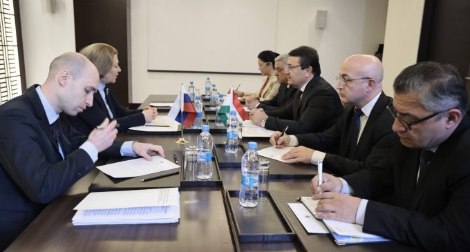 Встреча Джамолиддина Абдуллозода с Анной Поповой