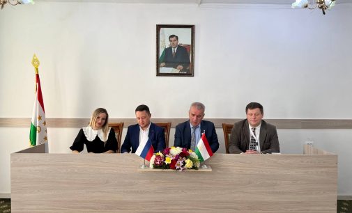 Созишномаи ҳамкорӣ байни Заводи протезию ортопедии Тоҷикистон ва ҶДММ “Моторика”-и Россия