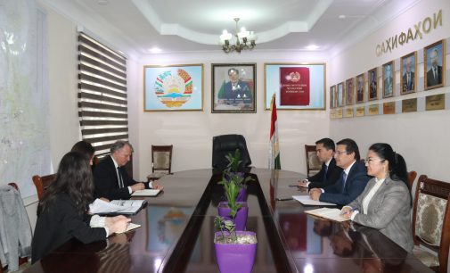 Вохурии Ҷамолиддин Абдуллозода бо намояндагони Бонки Олмонии Рушд