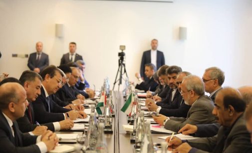 Ҷамолиддин Абдуллозода бо вазири беҳдошт, дармон ва омӯзиши пизишкии  Ҷумҳурии Исломии Эрон Баҳром Айнуллоҳӣ мулоқот намуд