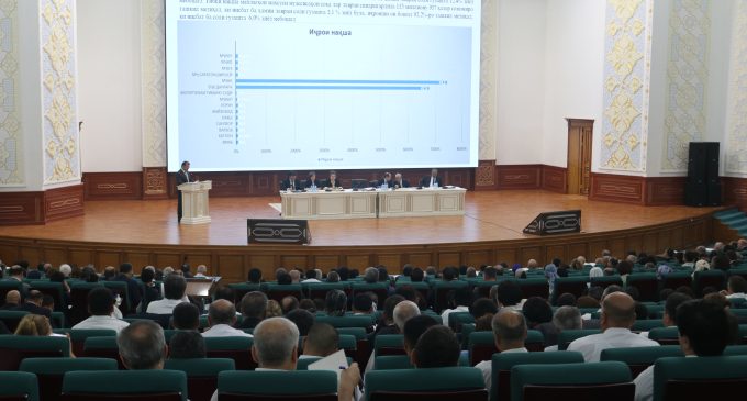 Натиҷагирӣ аз фаъолияти шашмоҳаи вазорат