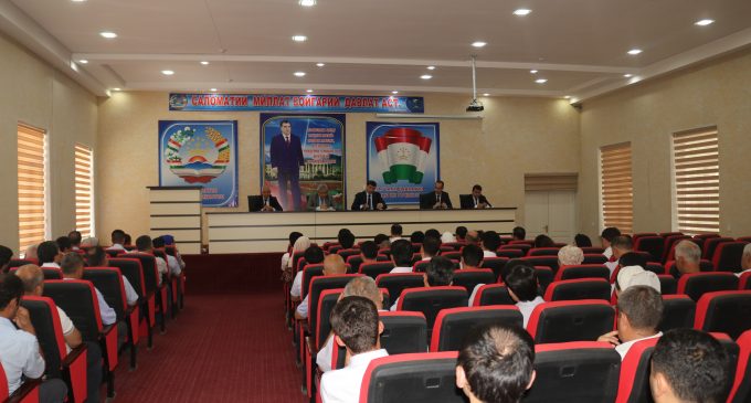 Ҷаласаи корӣ доир ба иҷрои Фармони Президенти Ҷумҳурии Тоҷикистон «Дар бораи тадбирҳои вусъат додани ҳисоббаробаркуниҳои ғайринақдӣ” аз 22 июни соли 2023, №586