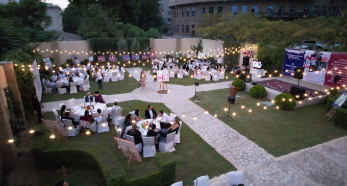 Чорабинии иттилоотиву адвокатсионии “Аз нияту воқеият то хотимаи сил”