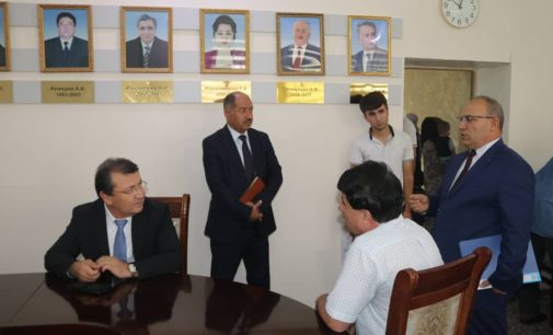 Суҳбати озоду ошкорои вазири тандурустӣ ва ҳифзи иҷтимоии аҳолии Ҷумҳурии Тоҷикистон Ҷамолиддин Абдуллозода бо шаҳрвандон