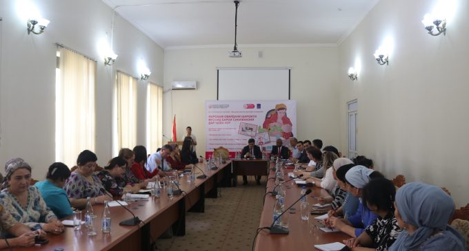 Даҳаи кӯмак ва дастгирии ғизодиҳӣ бо шири модар