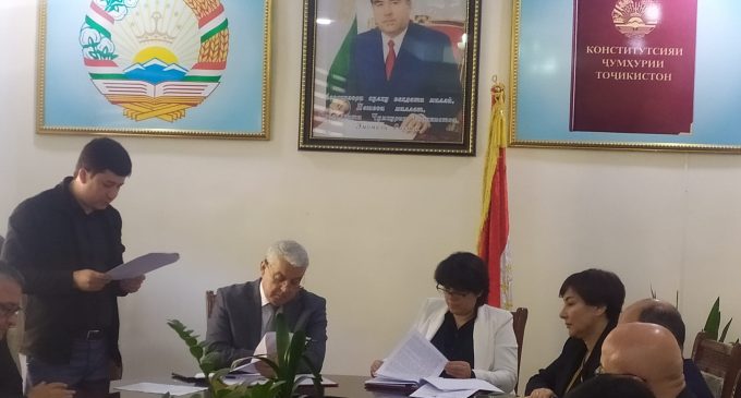 ВОХУРИИ КОРМАНДОНИ ВАЗОРАТ БО НАМОЯНДАИ АГЕНТИИ НАЗОРАТИ ДАВЛАТИИ МОЛИЯВӢ ВА МУБОРИЗА БО КОРРУПСИЯ