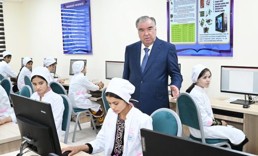 Ифтитоҳи Муассисаи ғайридавлатии таълимии ”Коллеҷи тиббии хусусӣ” дар ноҳияи Муъминобод