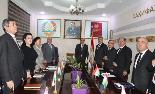 Чорабинии идона бахшида ба Рӯзи Парчами давлатии Ҷумҳурии Тоҷикистон