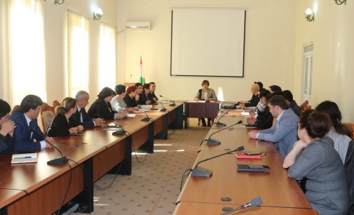 Вобаста ба муаррифии дастовардҳои соҳа дар самти ҳуқуқу озодиҳои инсон, аз ҷумла занон ва кӯдакон дар кишвар мизи мудаввар баргузор гардид