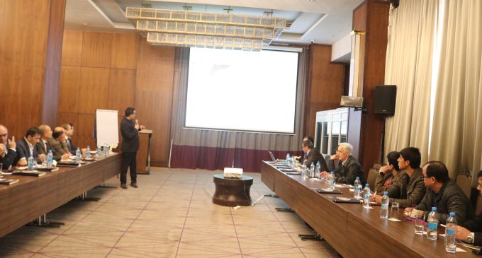 Доир ба табобати бемории каҷпоии модарзодӣ семинари омӯзишӣ доир гашт