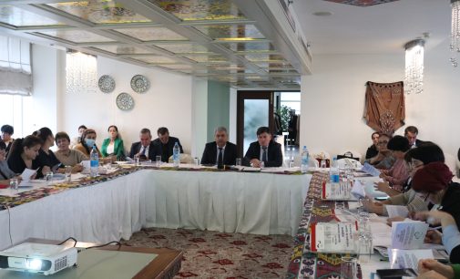 Оид ба минтақакунонии хизматрасонии тиббӣ ба занони ҳомила, ёрии таваллудӣ ва пас аз таваллуд мизи мудаввар баргузор шуд