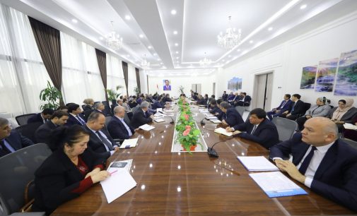 Дар ҷаласаи корӣ вазъи таълиму тарбия ва омодасозии мутахассисони соҳаи тандурустӣ ва ҳифзи иҷтимоии аҳолӣ баррасӣ гардид