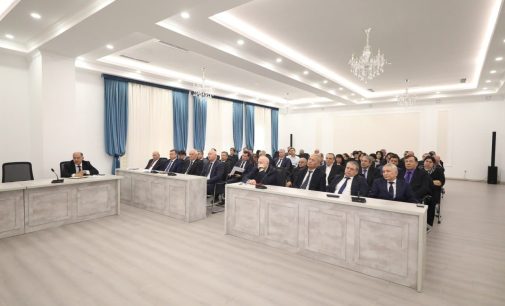 Вохурӣ бо сармутахассисони соҳавӣ