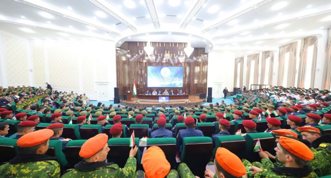 Иштирок дар ҳамоиши тантанавӣ таҳти унвони “Нақши Пешвои миллат дар ташаккул ва рушди Қувваҳои  Мусаллаҳи Ҷумҳурии Тоҷикистон”