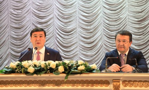 Мулоқоти Ҷамолиддин Абдуллозода бо фаъолони шаҳри Хуҷанд доир ба пешгирии  таассубу хурофот, тафриқаандозӣ ва бегонапарастиву зиёдаравӣ